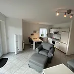 17-4 Apartment *